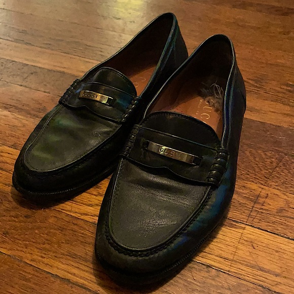Gucci Shoes - Black — Nice condition Women’s Gucci loafers.